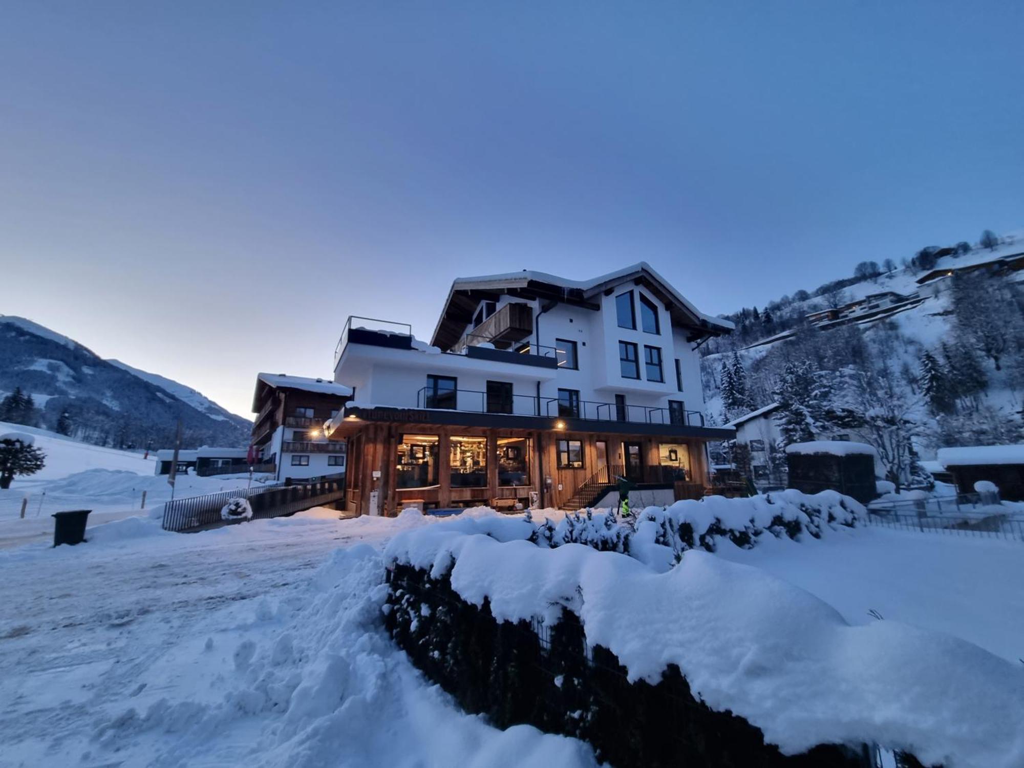 Skill Mountain Lodge - Ski Und Bike Hostel Im Sommer Mit Joker Card Saalbach-Hinterglemm Esterno foto